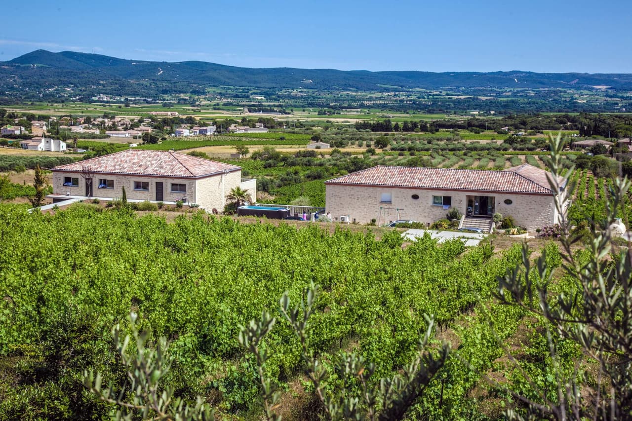 CHATEAU DE VALLOUBIERE — paysage du domaine